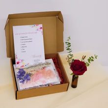 Sienna Preserved Floral Display Frame