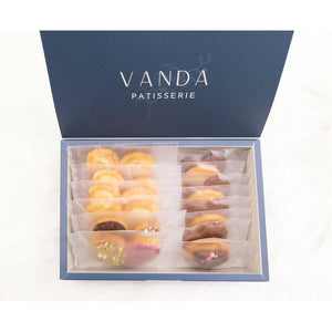 Antique White Add on Vanda Patisserie~"You're All That Matters Gift Box"